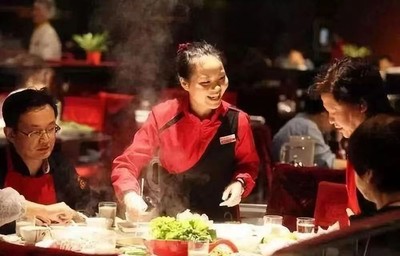 數(shù)字化時代下餐飲服務(wù)轉(zhuǎn)型 技術(shù)與人性協(xié)同的新篇章